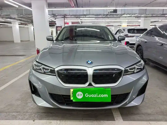 BMW i3 — Фото автомобиля 2