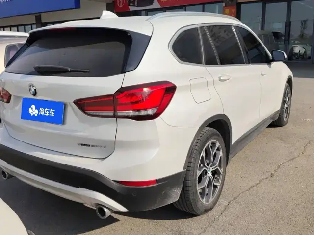 BMW X1 — Фото автомобиля 3