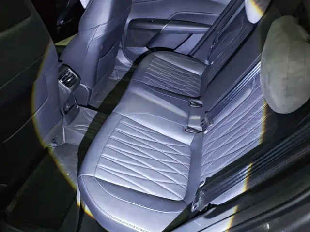 Changan Lamore — Фото автомобиля 14