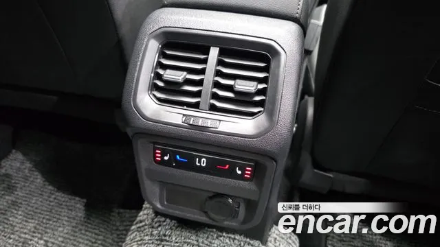 Volkswagen Tiguan — Фото автомобиля 19
