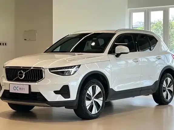 Фотография автомобиля — Volvo XC40
