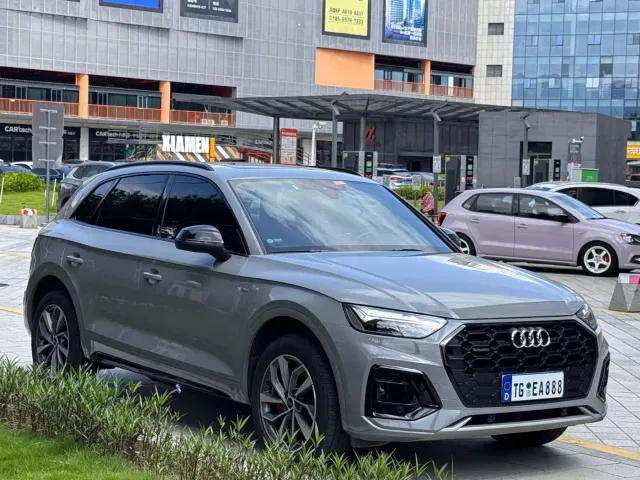 Audi Q5L — Фото автомобиля 3