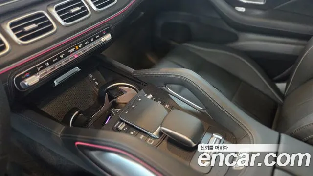 Mercedes-Benz GLS-Class — Фото автомобиля 16