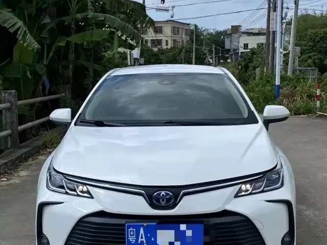 Toyota Corolla — Фото автомобиля 2