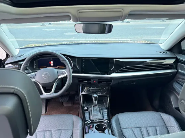 Volkswagen Passat — Фото автомобиля 15