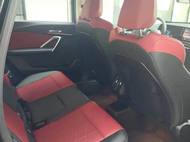 BMW X1 — Фото автомобиля 12