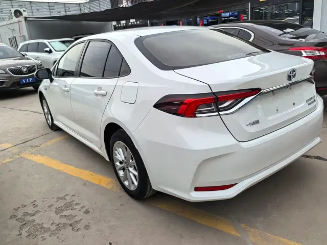 Toyota Corolla — Фото автомобиля 4
