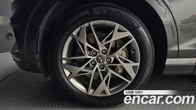 Genesis GV70 2.5T Бензин AWD — Фото автомобиля 3