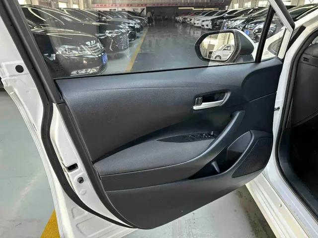 Toyota Corolla — Фото автомобиля 16