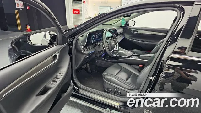 Hyundai Grandeur Grandeur (New) Hybrid — Фото автомобиля 10