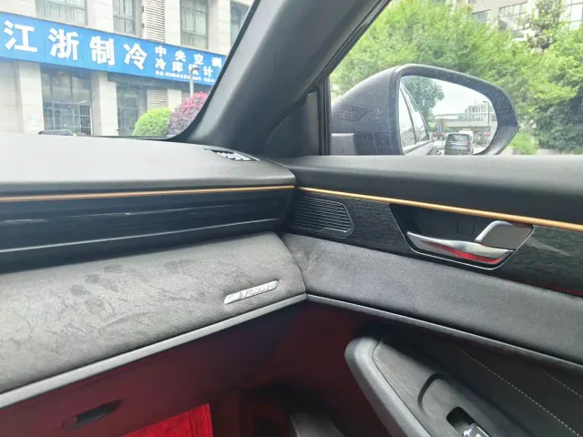 Dongfeng Yixuan MAX — Фото автомобиля 16