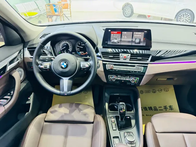 BMW X1 — Фото автомобиля 11
