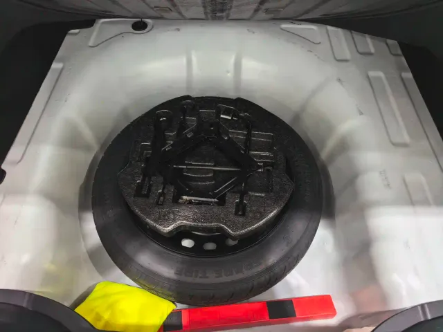 Hyundai Elantra — Фото автомобиля 14