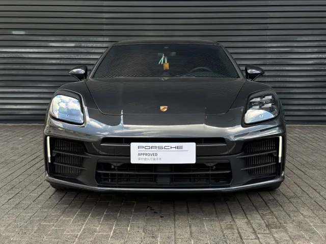 Porsche Panamera — Фото автомобиля 2