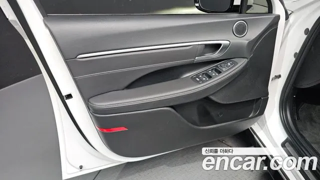 Hyundai Sonata — Фото автомобиля 13