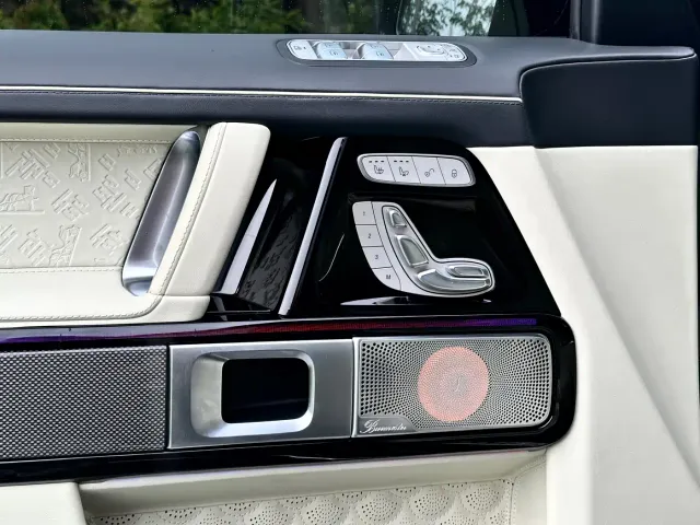 Mercedes-Benz G-Class — Фото автомобиля 14