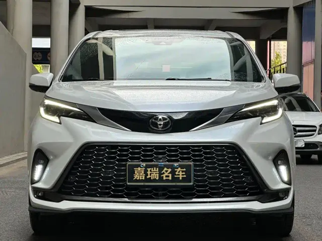 Toyota Granvia — Фото автомобиля 2