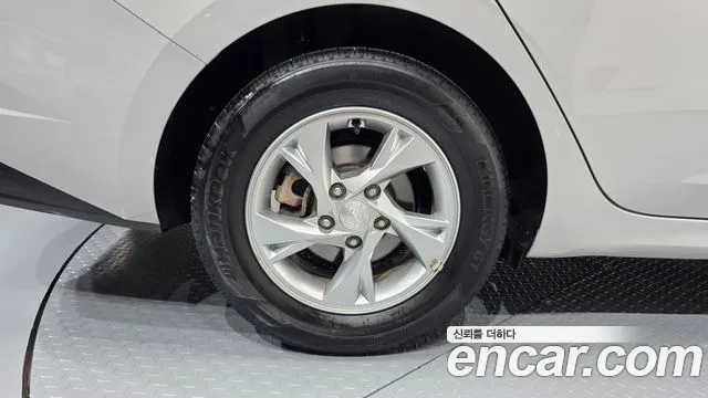 Hyundai AVANTE Avante (CN7) 1.6 LPi (Для проката) — Фото автомобиля 5