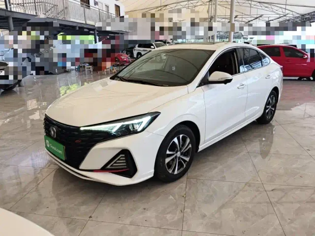 Фотография автомобиля — Changan Eado