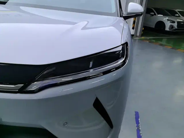 BYD Yuan UP — Фото автомобиля 5
