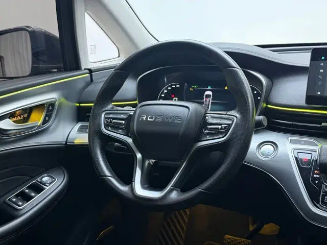 Roewe iMAX8 — Фото автомобиля 12