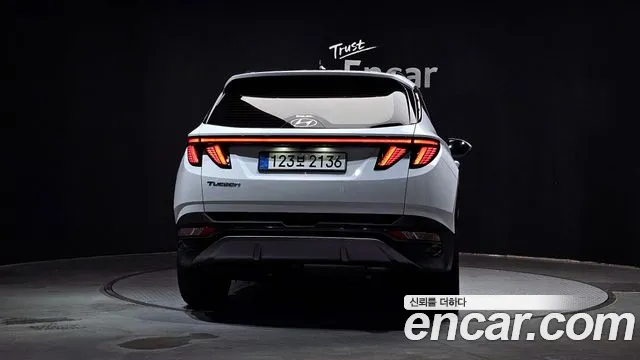 Hyundai Tucson Tucson (NX4) Дизель 2.0 2WD — Фото автомобиля 4