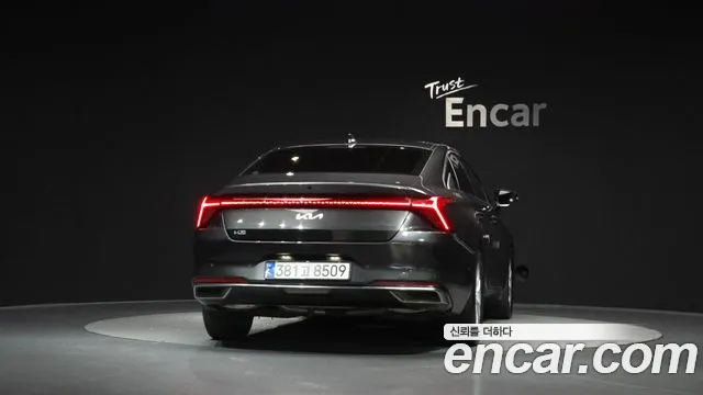 Kia K8 — Фото автомобиля 4