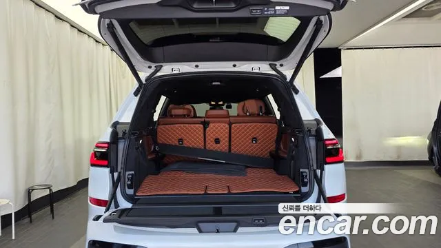BMW X7 — Фото автомобиля 17