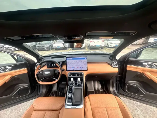 Geely Boyue L — Фото автомобиля 8
