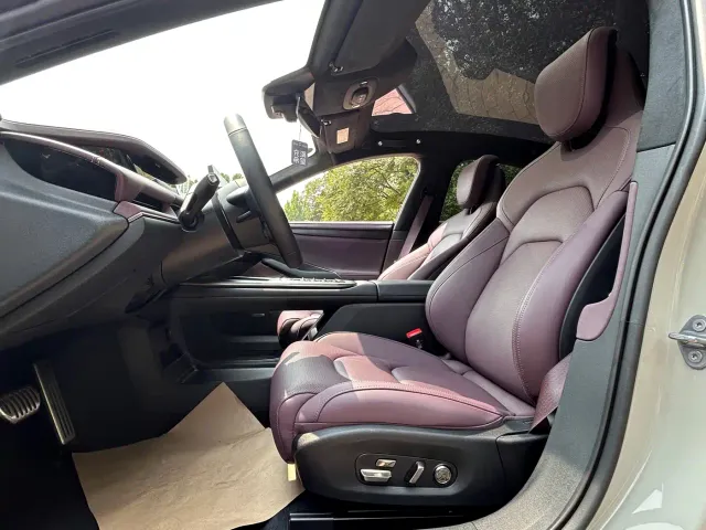Xiaomi SU7 — Фото автомобиля 7