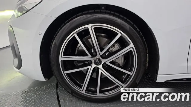 Audi A5 40 TFSI quattro S Line — Фото автомобиля 4
