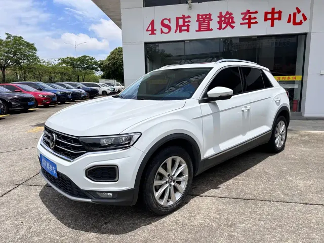 Фотография автомобиля — Volkswagen T-Roc