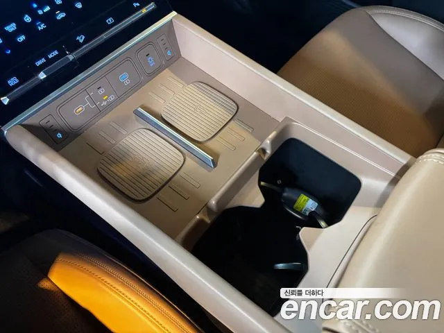 Hyundai Santafe — Фото автомобиля 14