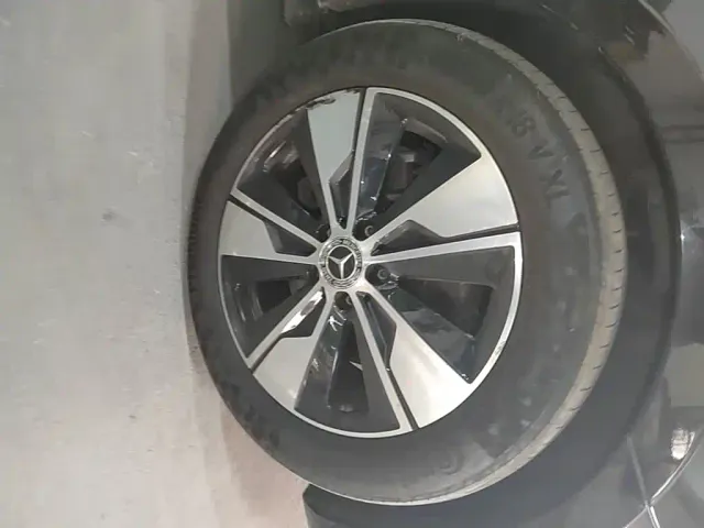 Mercedes-Benz V-Class — Фото автомобиля 13