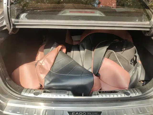 Changan Eado — Фото автомобиля 4