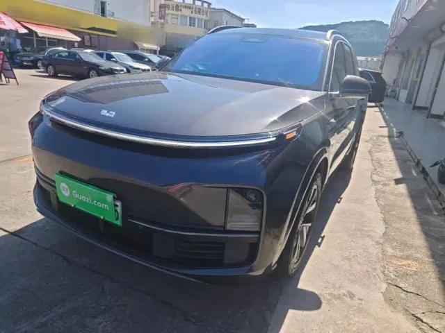 Фотография автомобиля — Li Auto L8