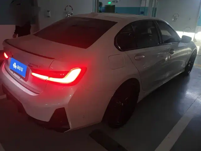 BMW 3 Series — Фото автомобиля 3