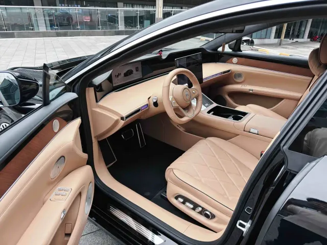 Stelato S9 — Фото автомобиля 9