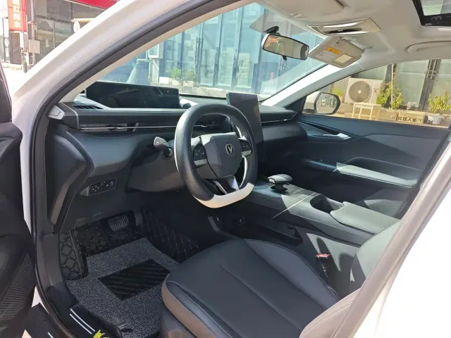 Changan Eado — Фото автомобиля 6