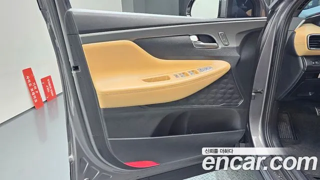 Hyundai Santa Fe — Фото автомобиля 13