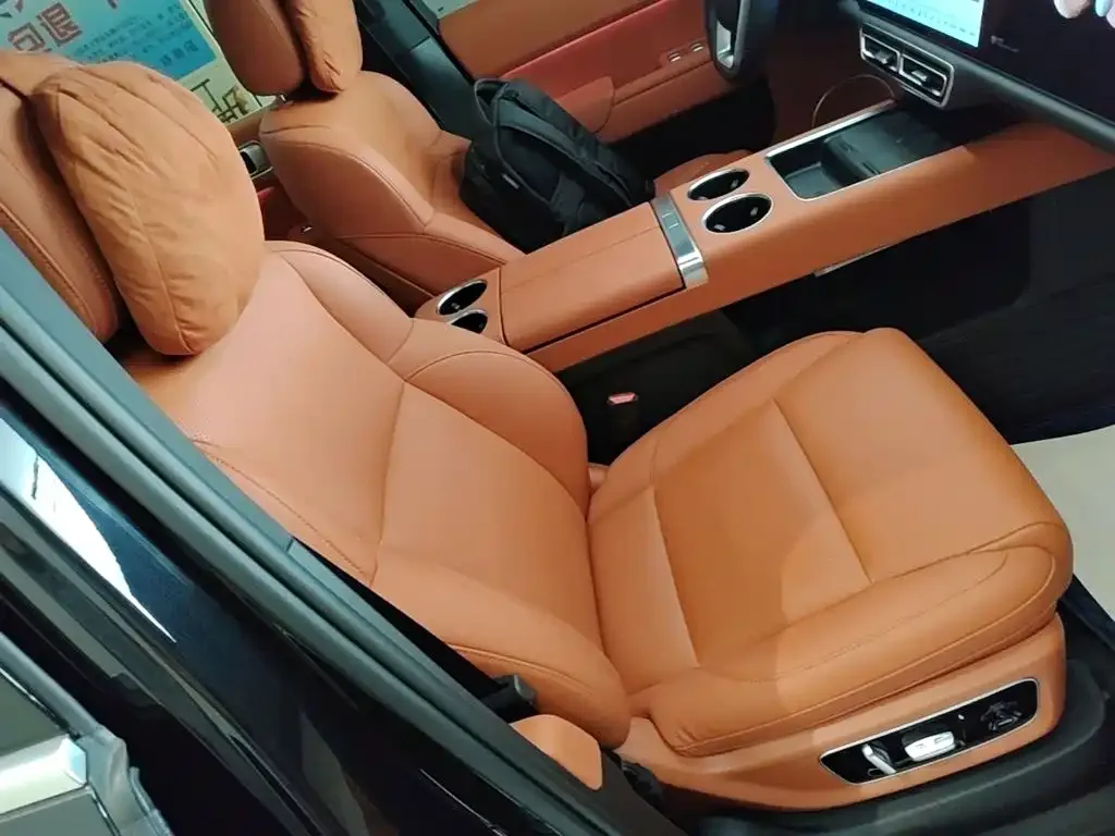 Li Auto Li Xiang L9 2022 Max — Фото автомобиля 24