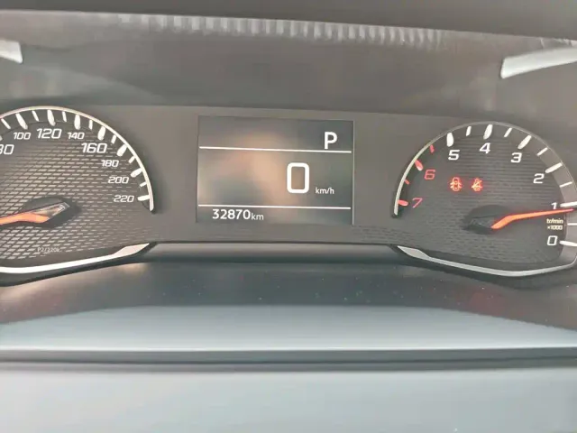 Peugeot 2008 — Фото автомобиля 17