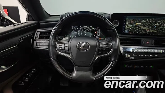 Lexus ES 7th Gen — Фото автомобиля 13