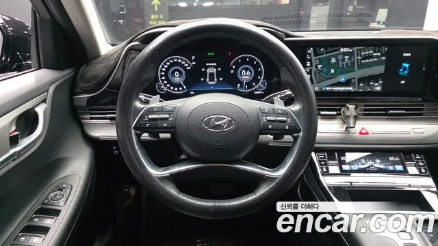 Hyundai Grandeur New — Фото автомобиля 19