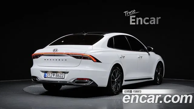 Hyundai Grandeur New — Фото автомобиля 2
