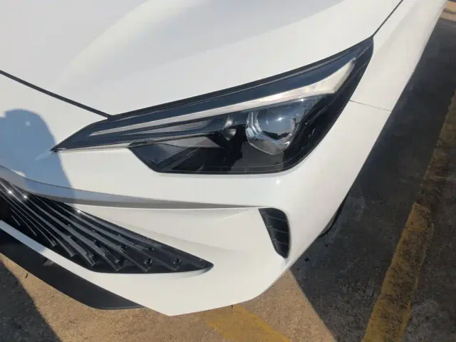 Roewe i5 — Фото автомобиля 23