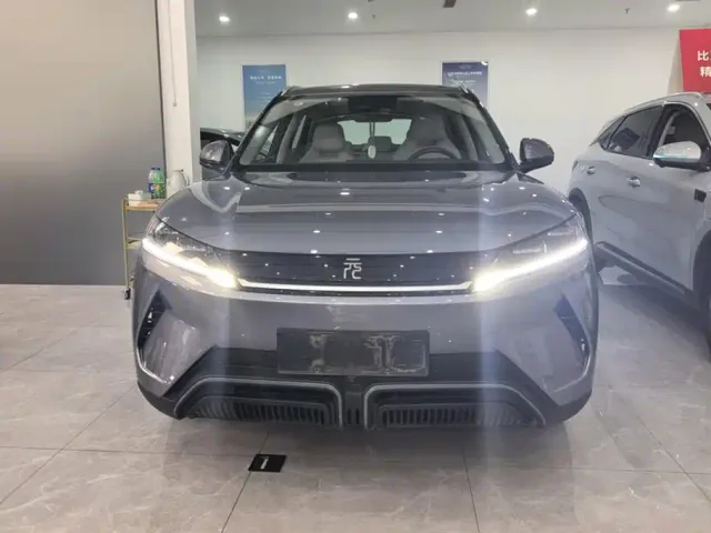 BYD Yuan UP — Фото автомобиля 2