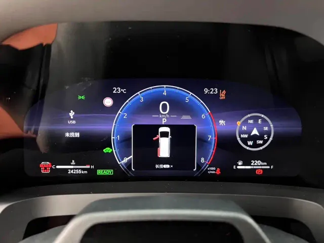 Toyota Vellfire — Фото автомобиля 20