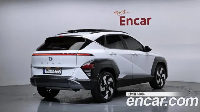 Hyundai Kona Kona (SX2) Бензин 1.6 турбо 2WD — Фото автомобиля 2