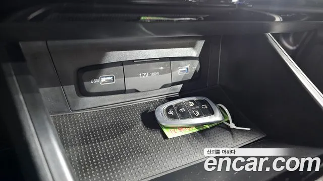 Hyundai Tucson Tucson (NX4) Бензин 1.6 турбо 2WD — Фото автомобиля 12
